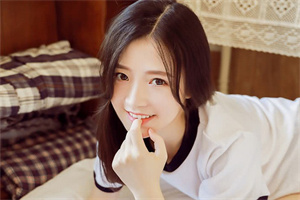 爱上海：Exploring the bustling night market in the lively night scenery